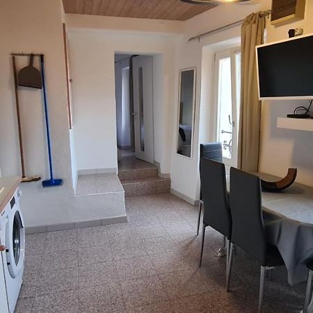 Rue Du Vieux Chateau - Beau F2 مينتون المظهر الخارجي الصورة